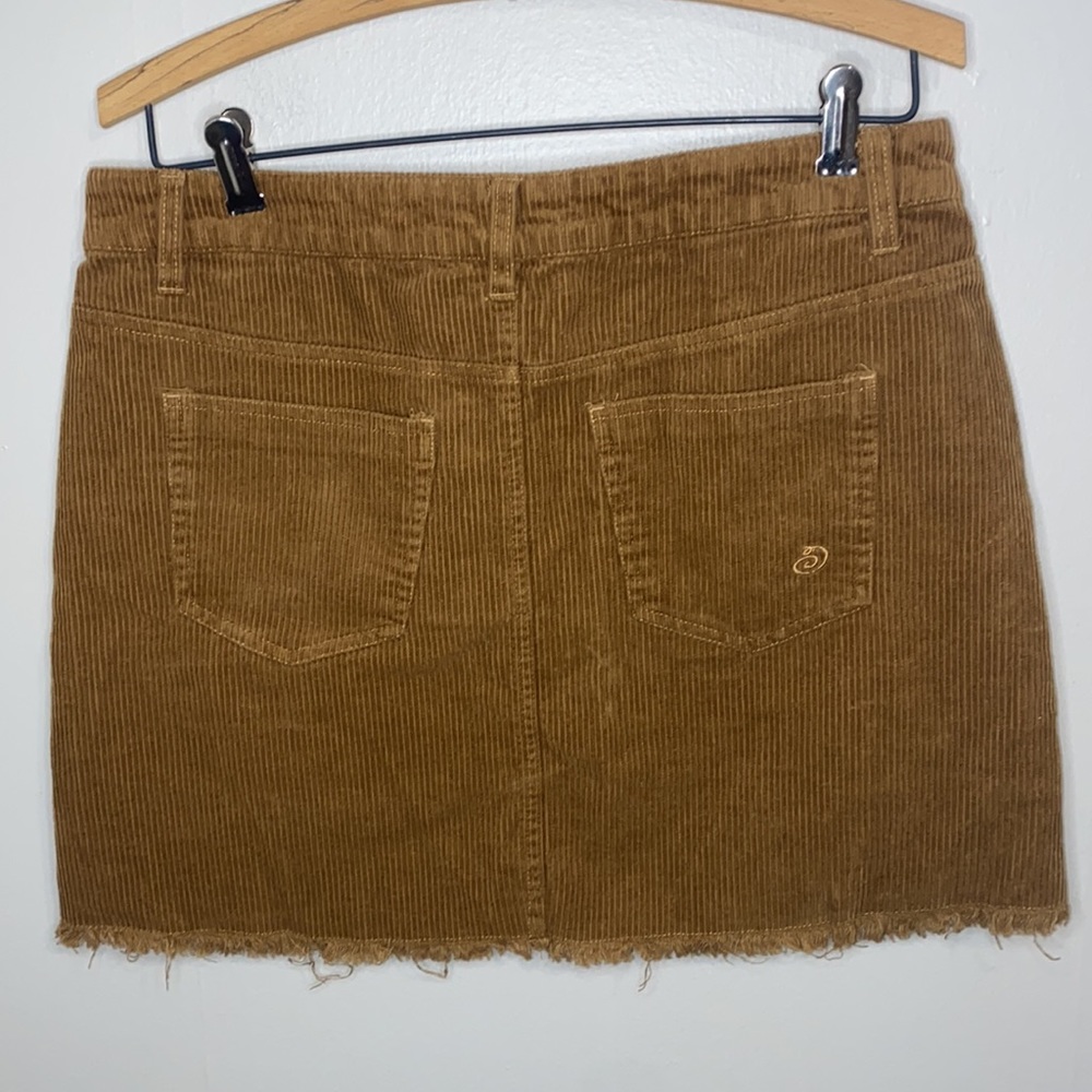🪿Brown Corduroy Button up skirt! - Picture 8 of 8